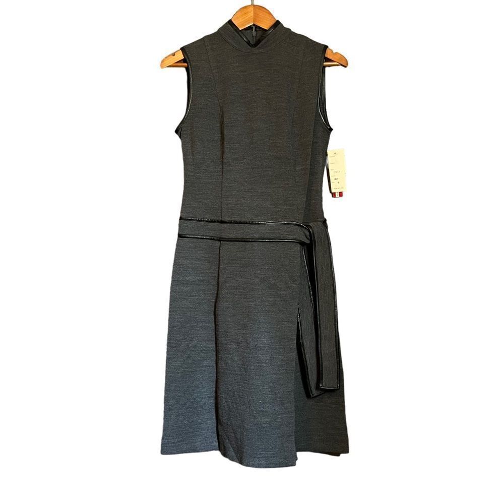 Elegant Sleeveless Gray Dress